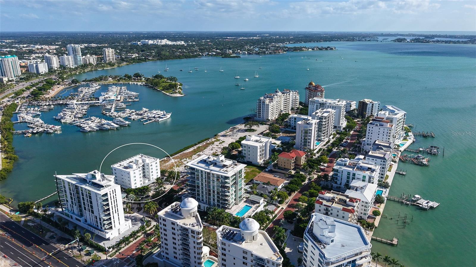 650 GOLDEN GATE POINT 302, SARASOTA, FL, 34236 2 650 GOLDEN GATE POINT 302