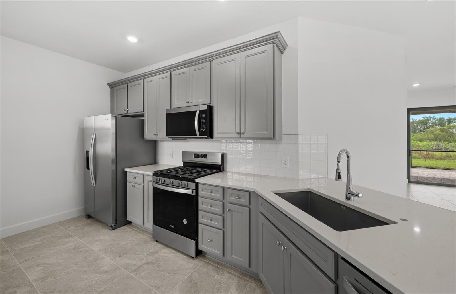 18604 HARBOR SANDS PLACE