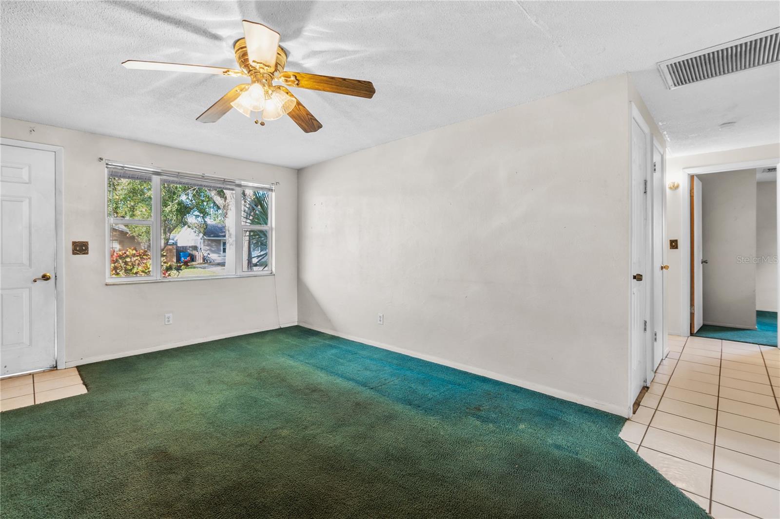 CRESTRIDGE 8TH ADD - Residential