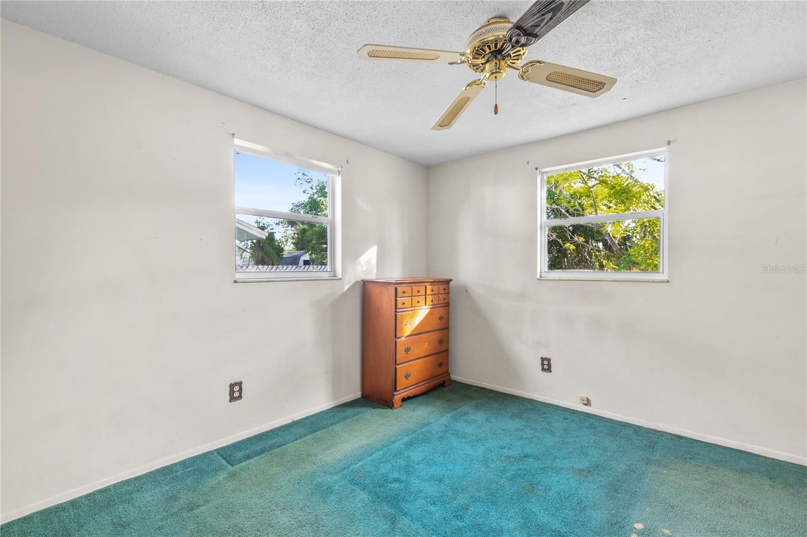 CRESTRIDGE 8TH ADD - Residential