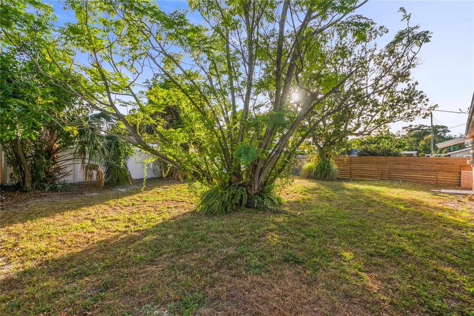 CRESTRIDGE 8TH ADD - Residential