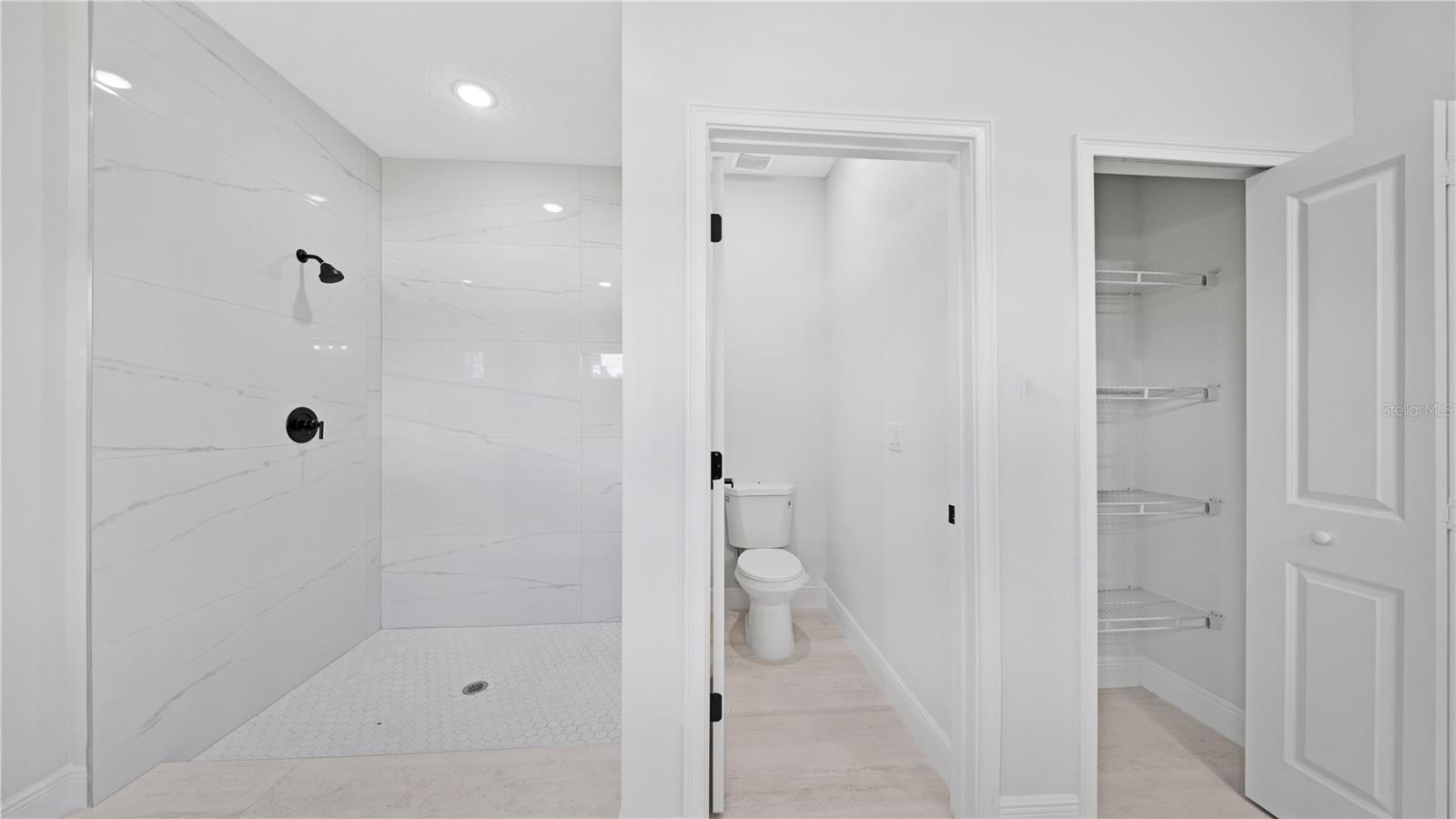 MARION OAKS UN 06 - Residential