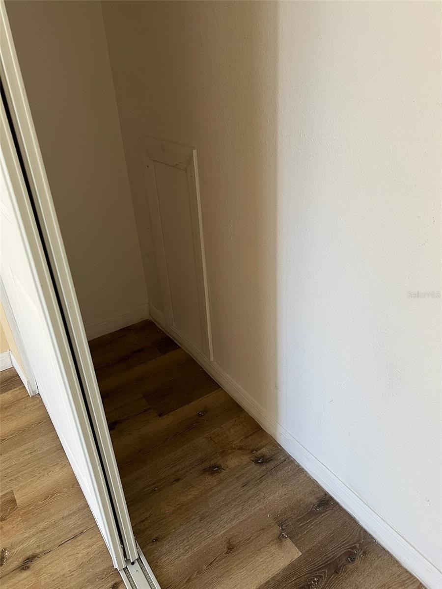 COACHMAN CREEK CONDO - Residential Lease