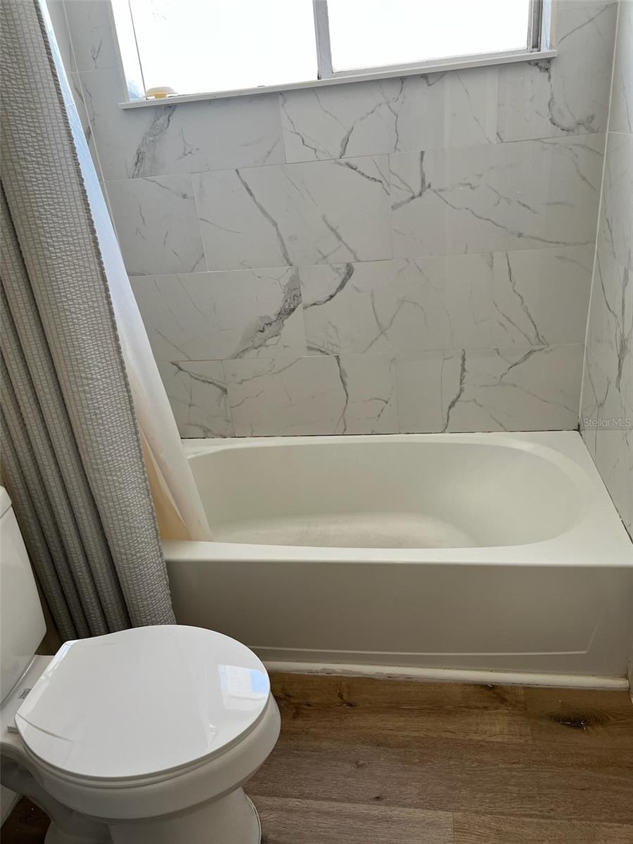 COACHMAN CREEK CONDO - Residential Lease