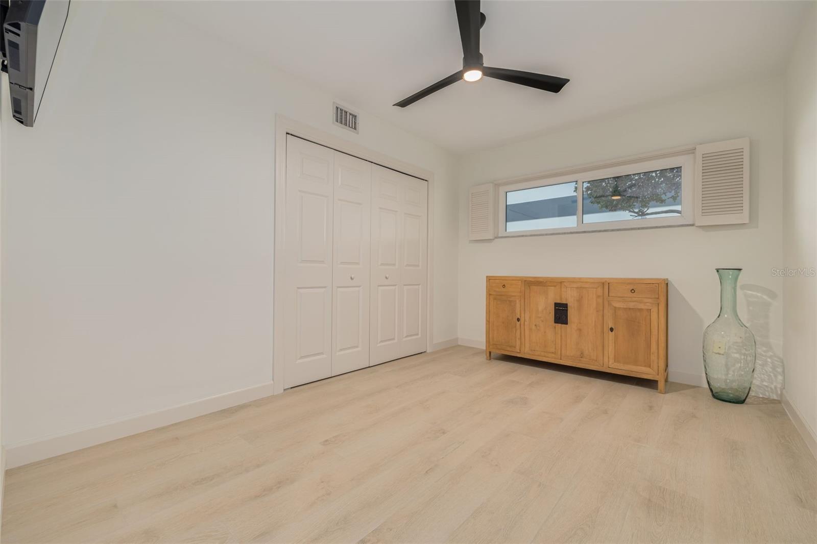 DANA SHORES UN 3 SEC - Residential