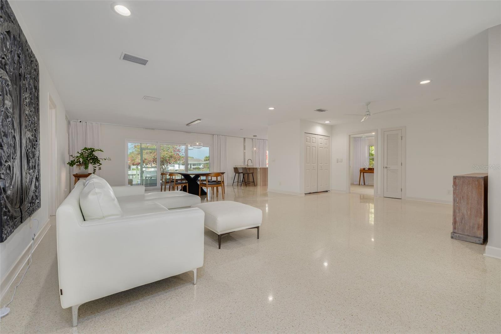 DANA SHORES UN 3 SEC - Residential