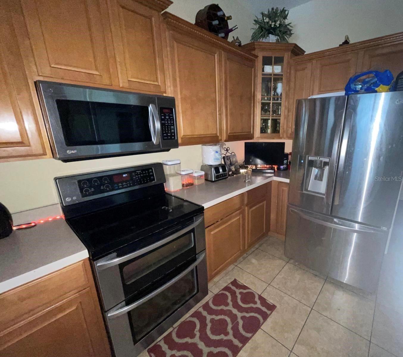 6438 BRISTOL OAKS DRIVE