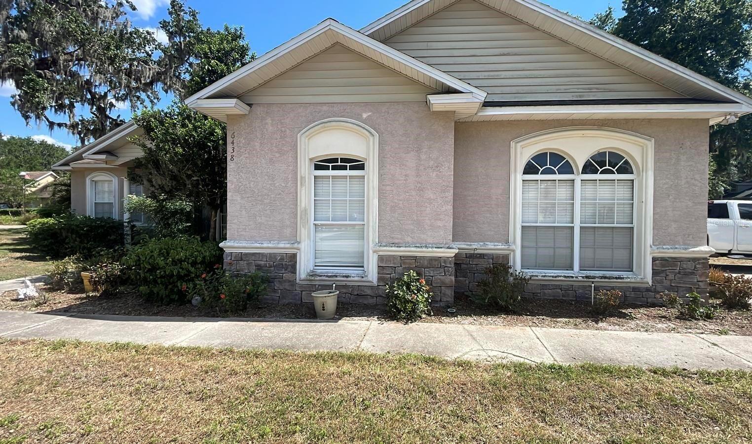 6438 BRISTOL OAKS DRIVE