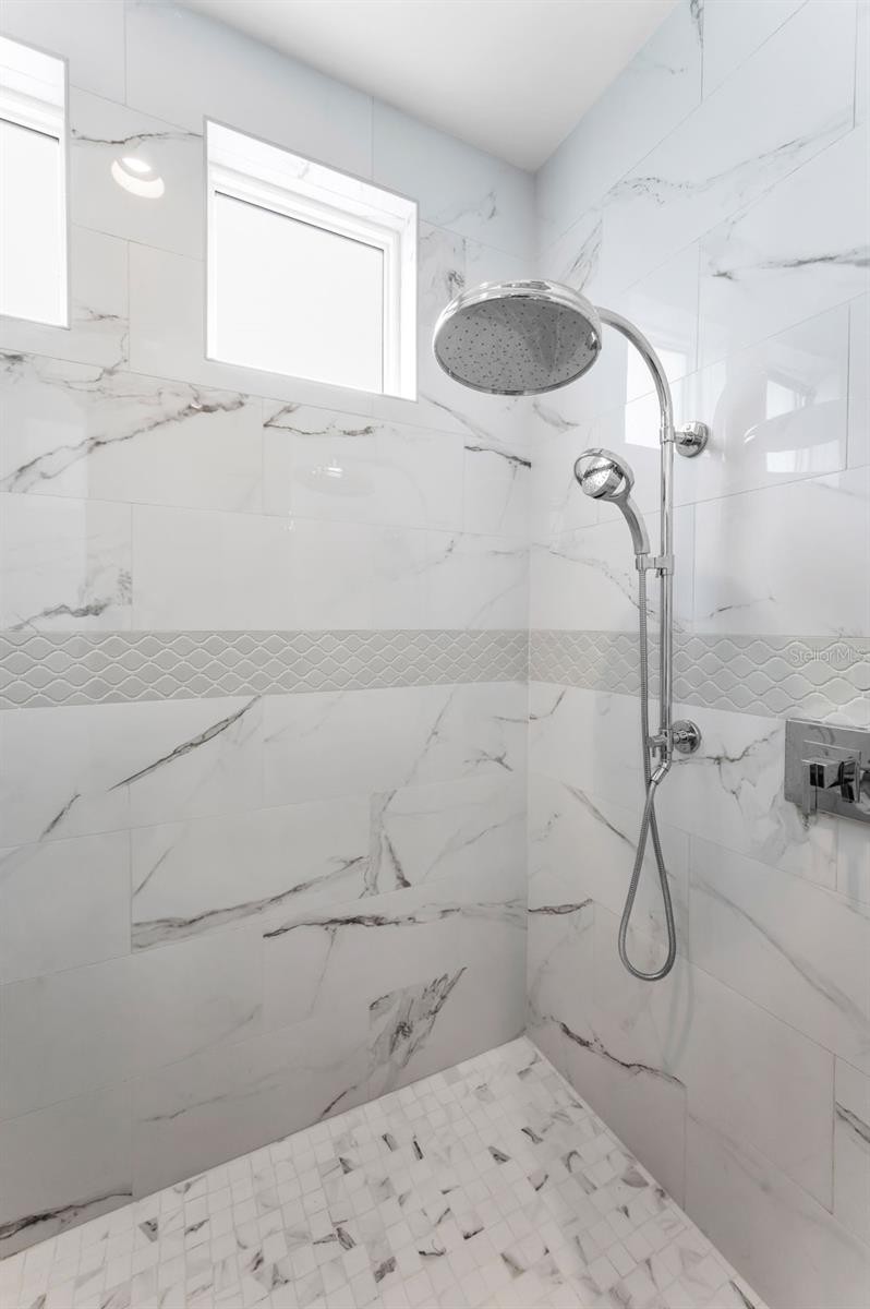 CARRIAGE HOMES AT BELLEVIEW PLACE CONDO - Residential