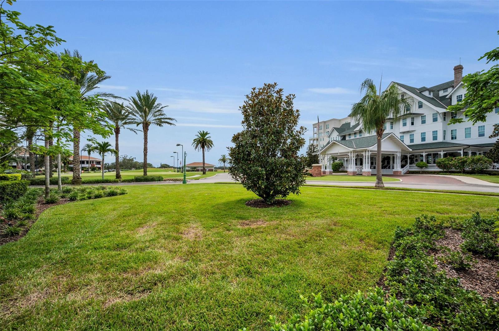 CARRIAGE HOMES AT BELLEVIEW PLACE CONDO - Residential