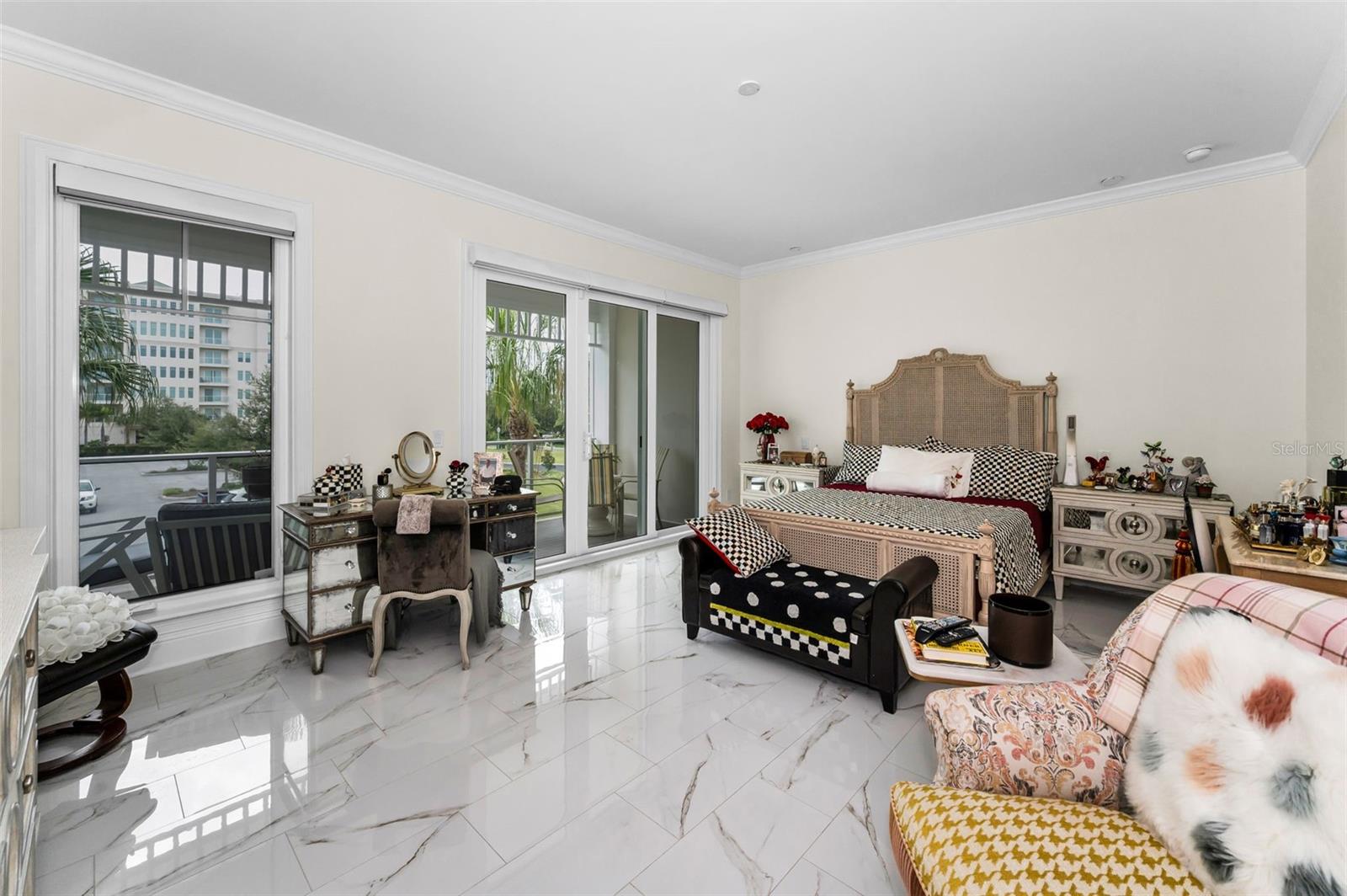 CARRIAGE HOMES AT BELLEVIEW PLACE CONDO - Residential