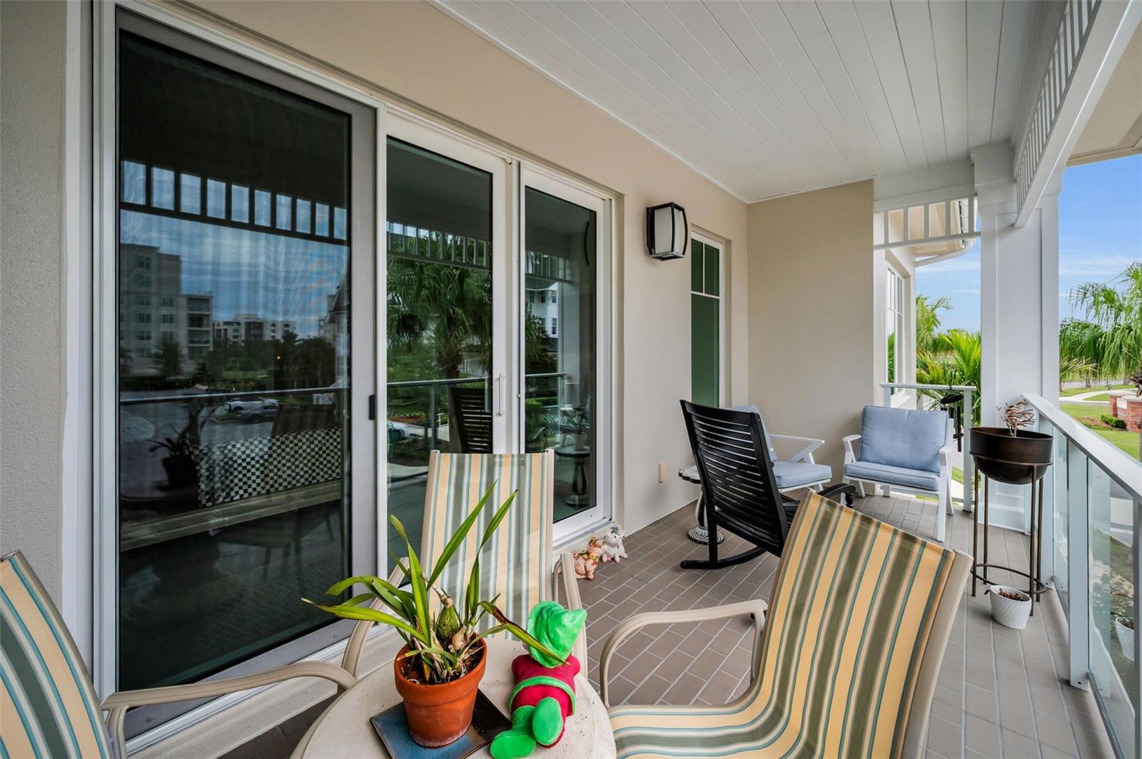 CARRIAGE HOMES AT BELLEVIEW PLACE CONDO - Residential