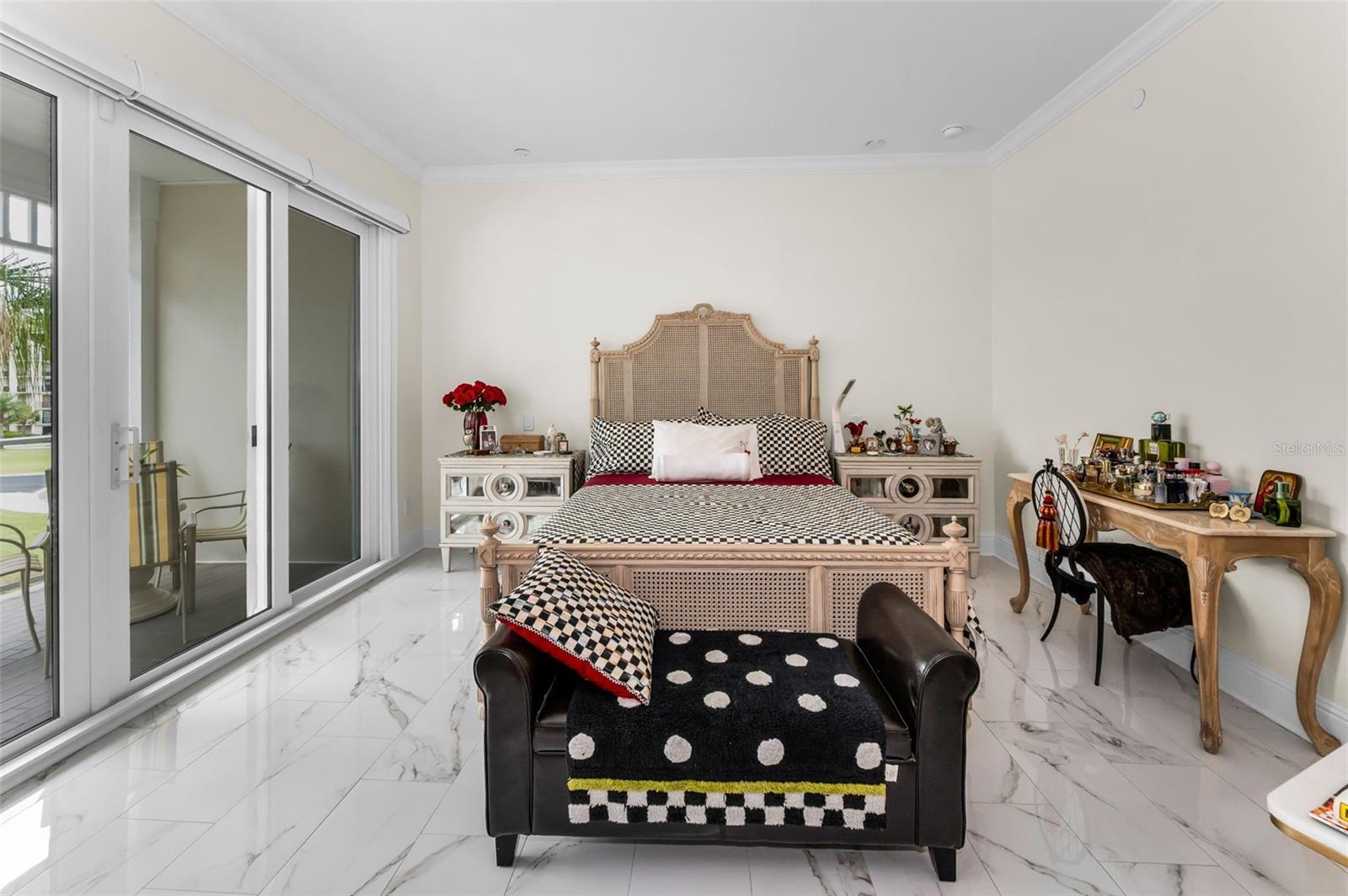 CARRIAGE HOMES AT BELLEVIEW PLACE CONDO - Residential