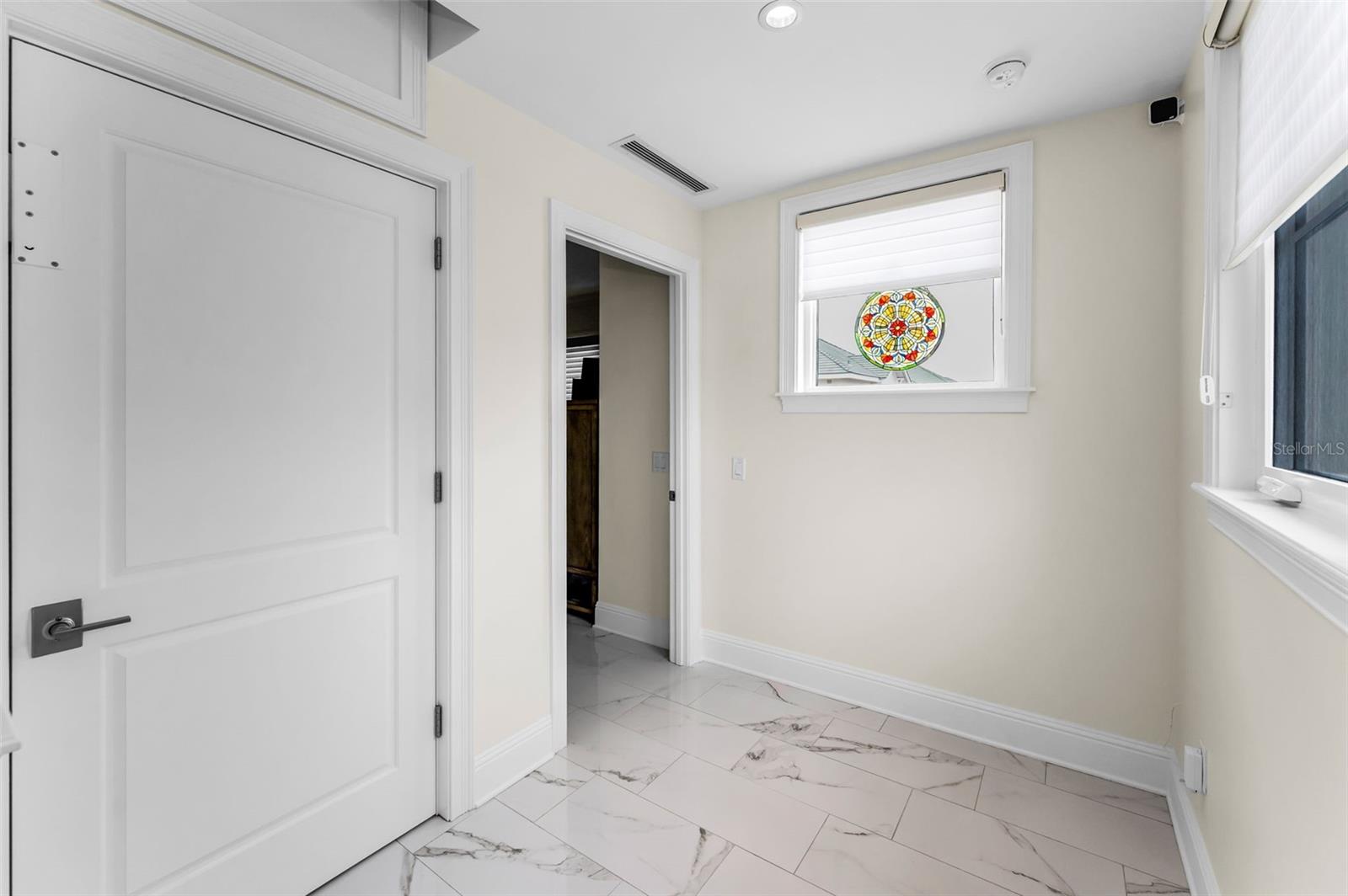CARRIAGE HOMES AT BELLEVIEW PLACE CONDO - Residential