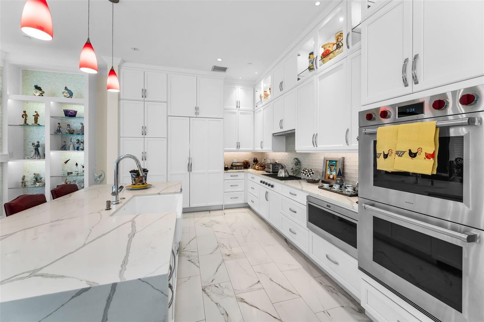 CARRIAGE HOMES AT BELLEVIEW PLACE CONDO - Residential