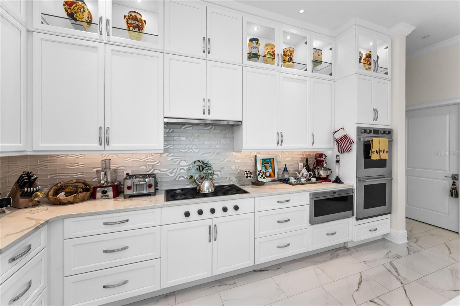 CARRIAGE HOMES AT BELLEVIEW PLACE CONDO - Residential