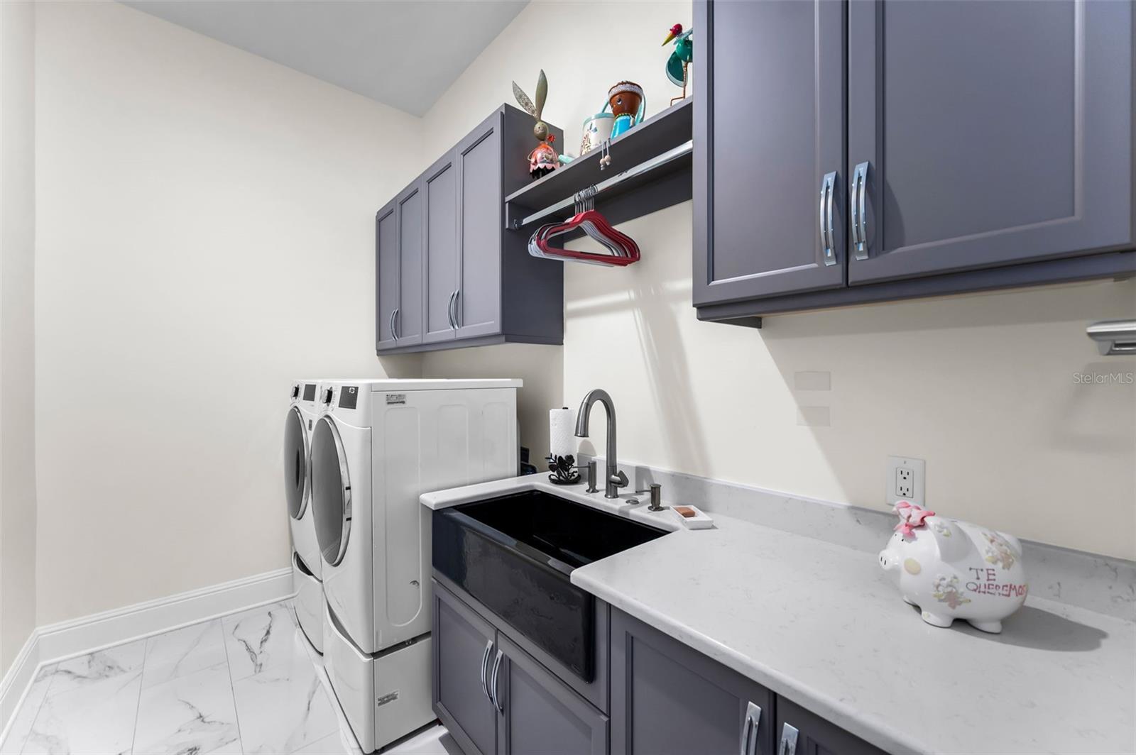 CARRIAGE HOMES AT BELLEVIEW PLACE CONDO - Residential