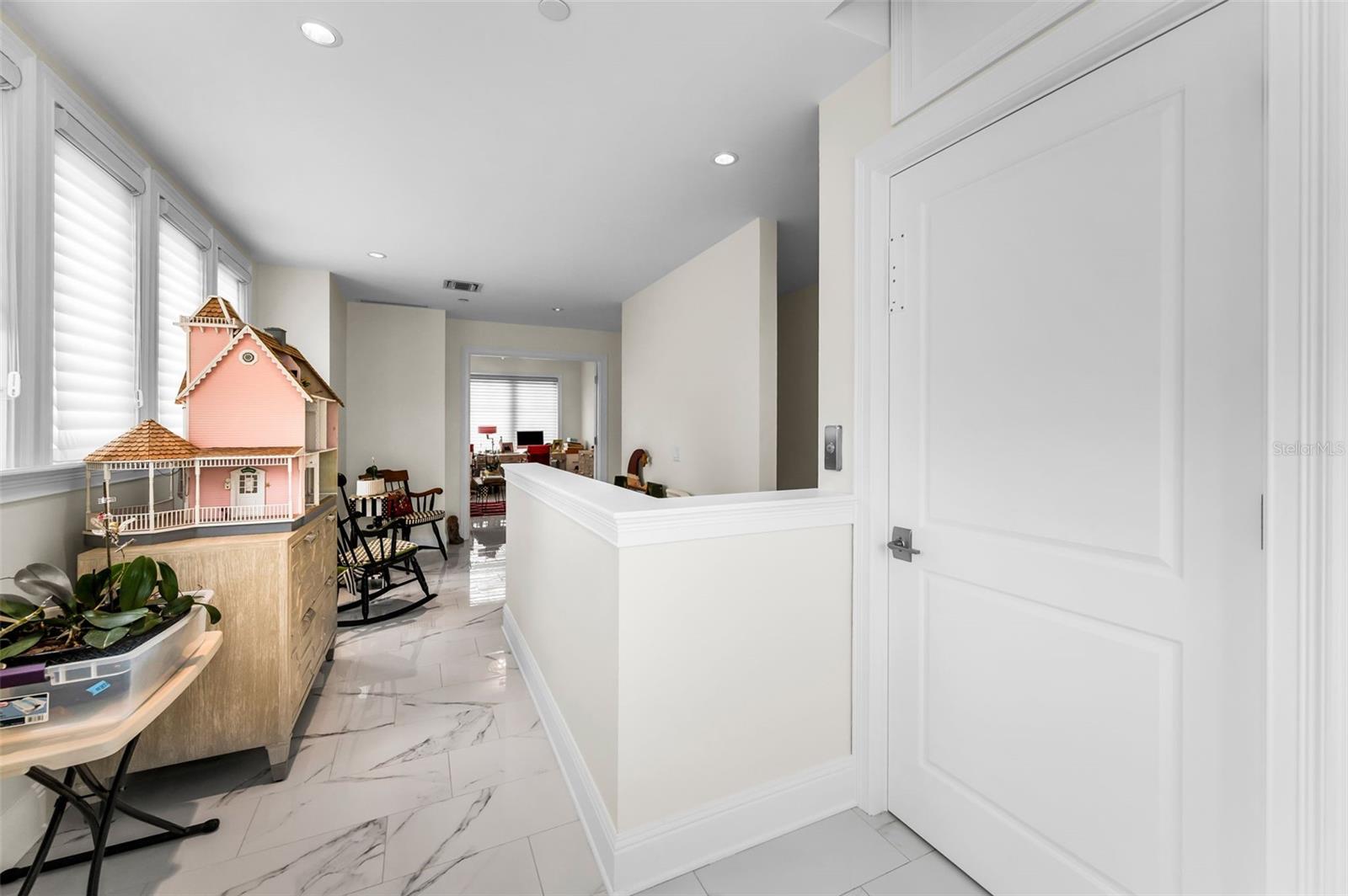 CARRIAGE HOMES AT BELLEVIEW PLACE CONDO - Residential