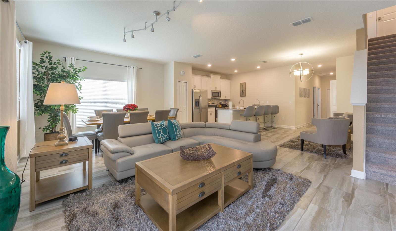 STOREY LAKE PH 2 - Residential