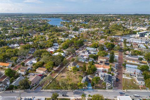 A home in TARPON SPRINGS