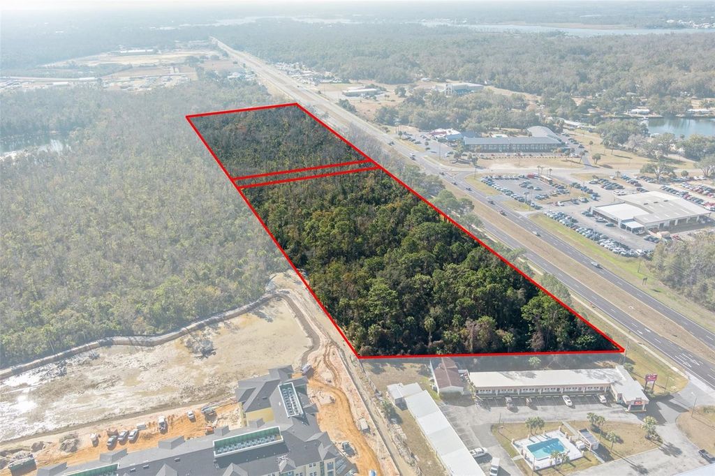 Photo of 2365 NW Us Highway 19, Crystal River, FL 34428 (MLS # OM693872)