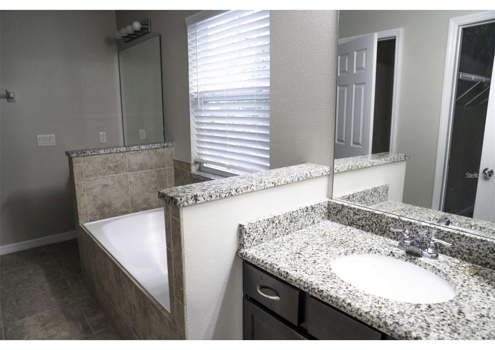 BATTAGLIA - Residential Lease