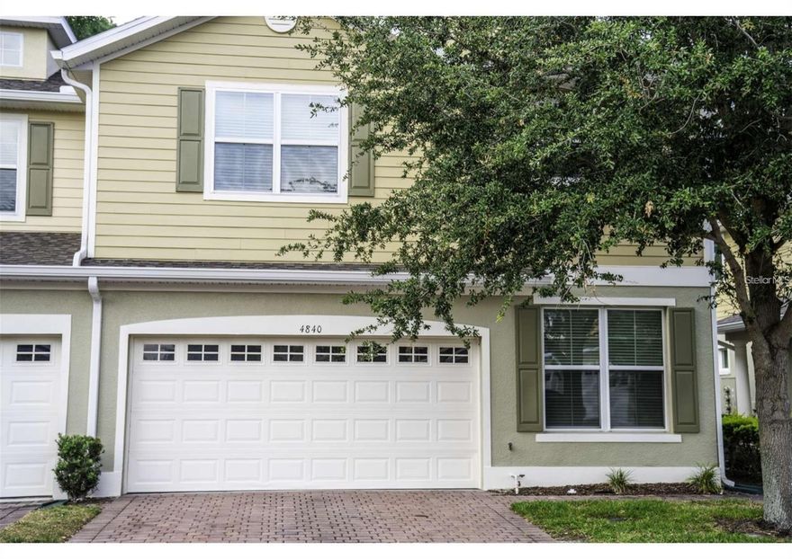 Welcome to this beautiful corner townhouse located in the heart of Saint Cloud! This spacious home features an open-concept layout with 3 bedrooms, 2.5 bathrooms, and a large loft — perfect for a home office, playroom, or media area. Enjoy the convenience of being directly across from the community pool, mailbox, and visitor parking. Ideally situated just minutes from the Turnpike and US-17/92, this home offers quick access to Valencia College, local restaurants, hospitals, medical offices, gas stations, supermarkets, and shopping centers. This property perfectly combines comfort, functionality, and community amenities. Schedule your private showing today!