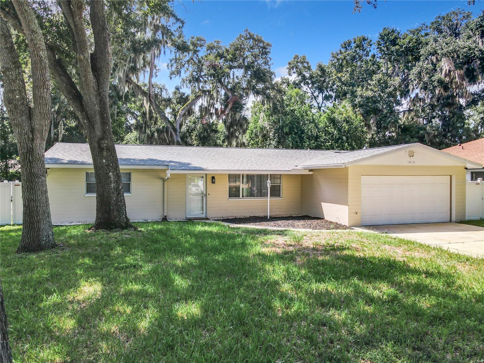 Photo 1 of 19 — 1014 INDIAN OAKS E, DAYTONA BEACH, FL 32117