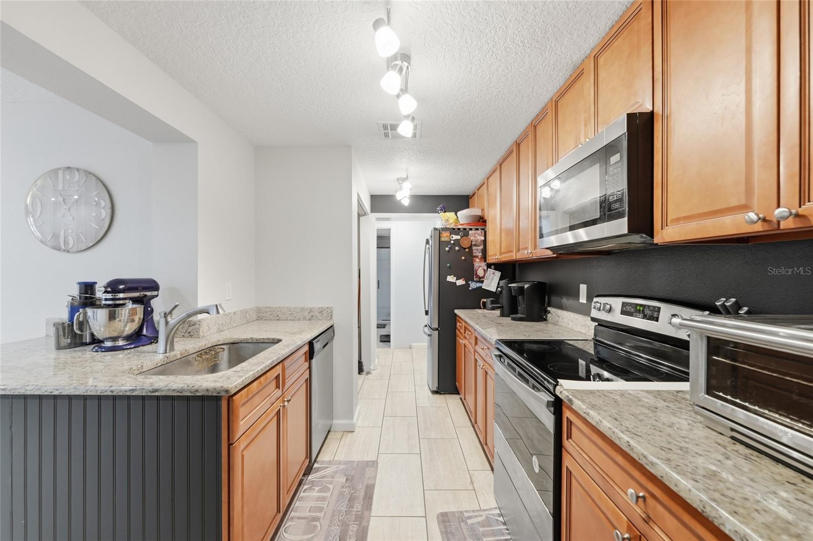 DELTONA LAKES UNIT 32 - Residential