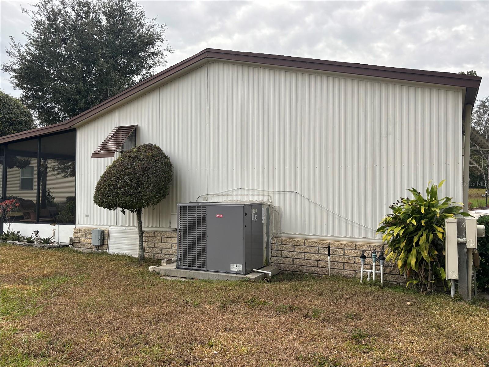 ZELLWOOD STATION - Residential