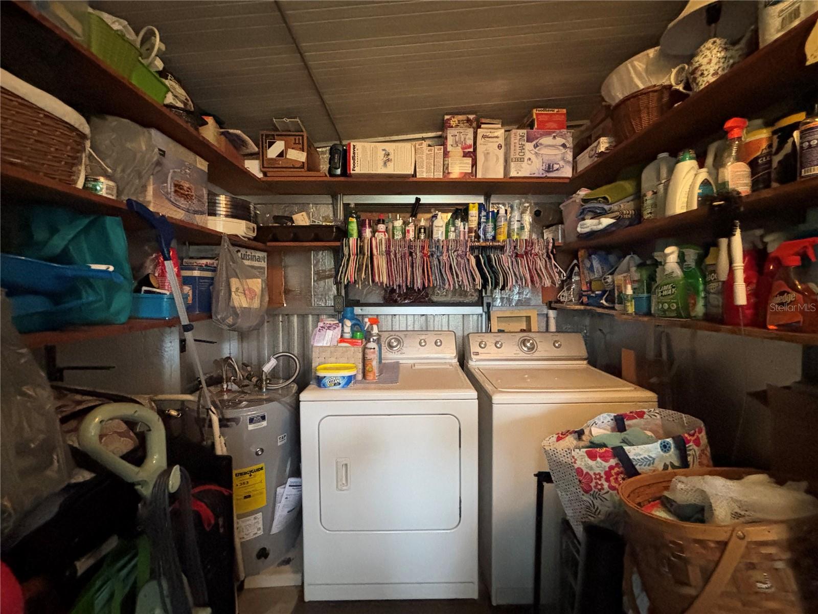 ZELLWOOD STATION - Residential