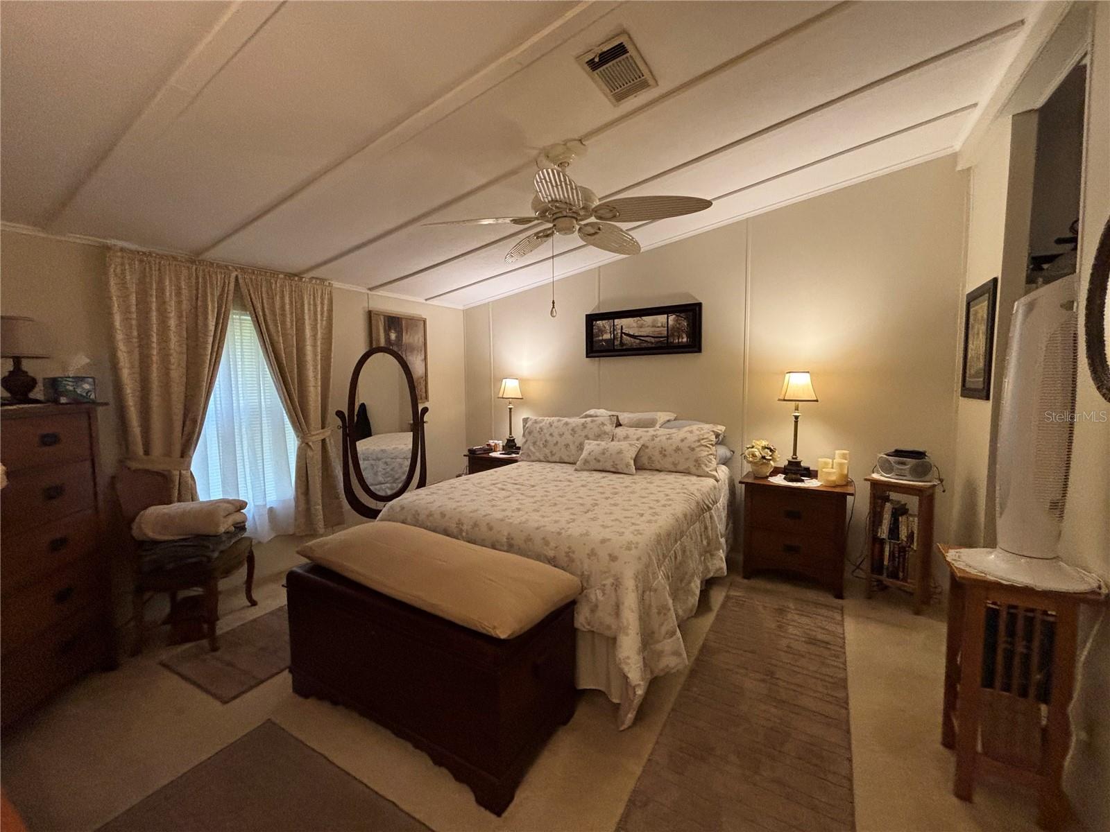 ZELLWOOD STATION - Residential