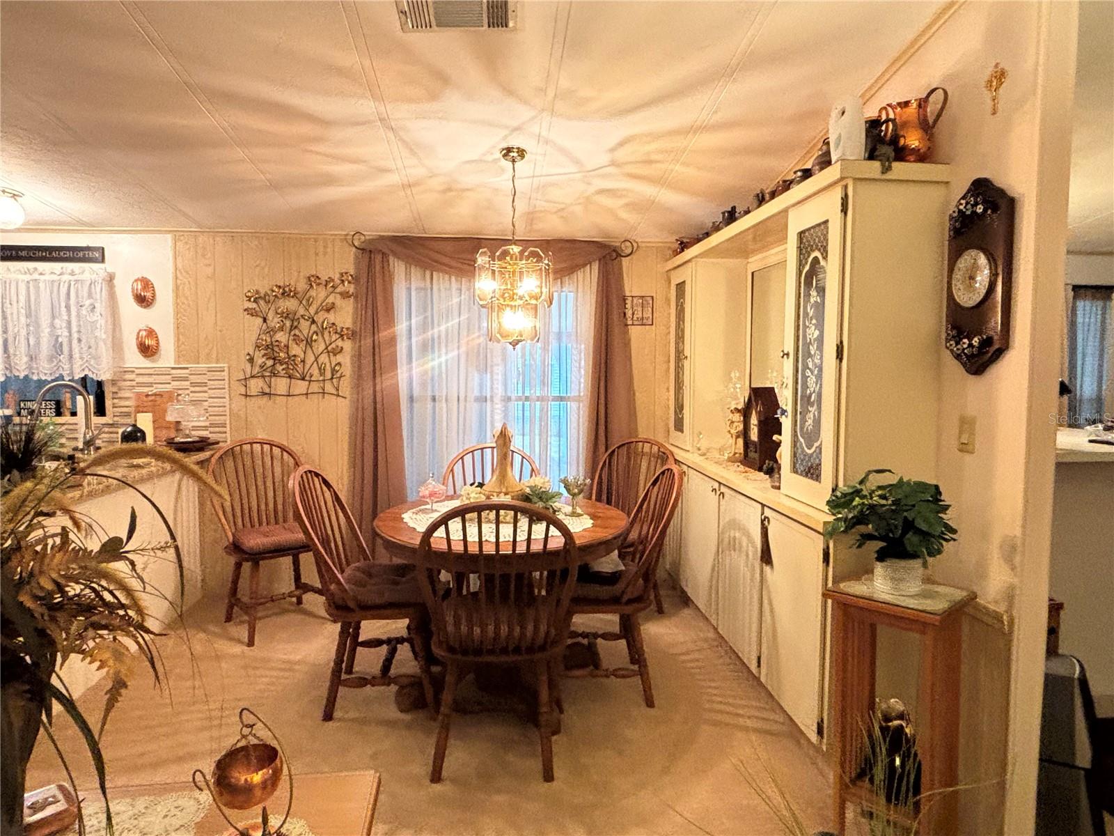 ZELLWOOD STATION - Residential