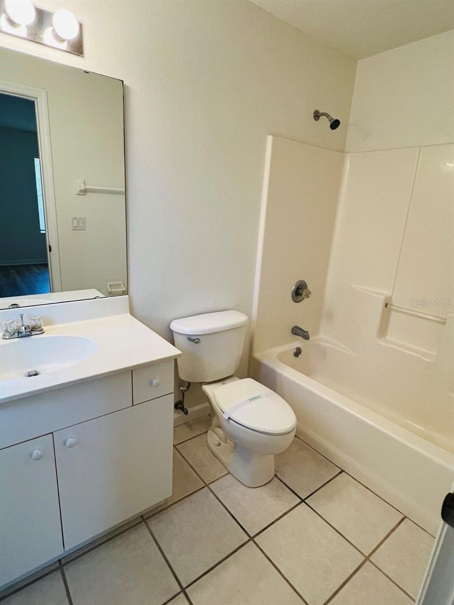 BELLE TERRE - Residential Lease