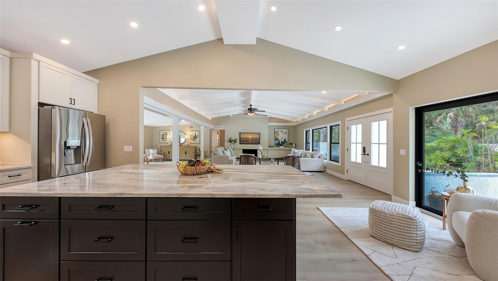 SIESTA PROPERTIES INC - Residential