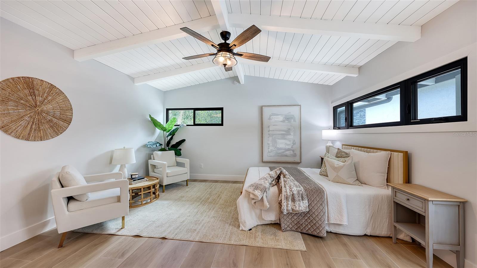 SIESTA PROPERTIES INC - Residential