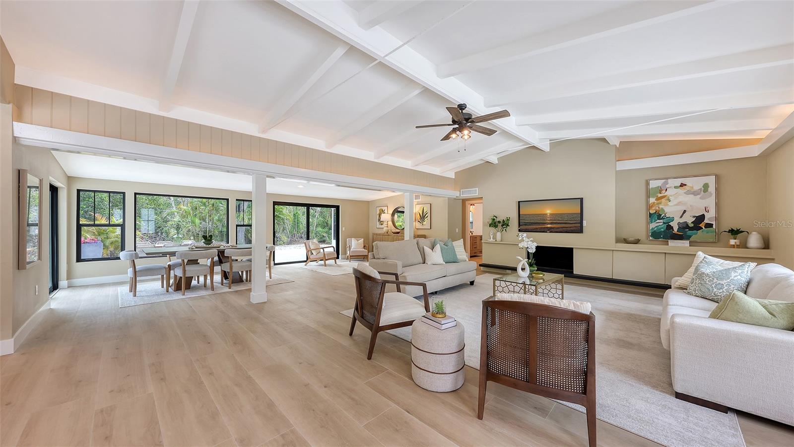 SIESTA PROPERTIES INC - Residential