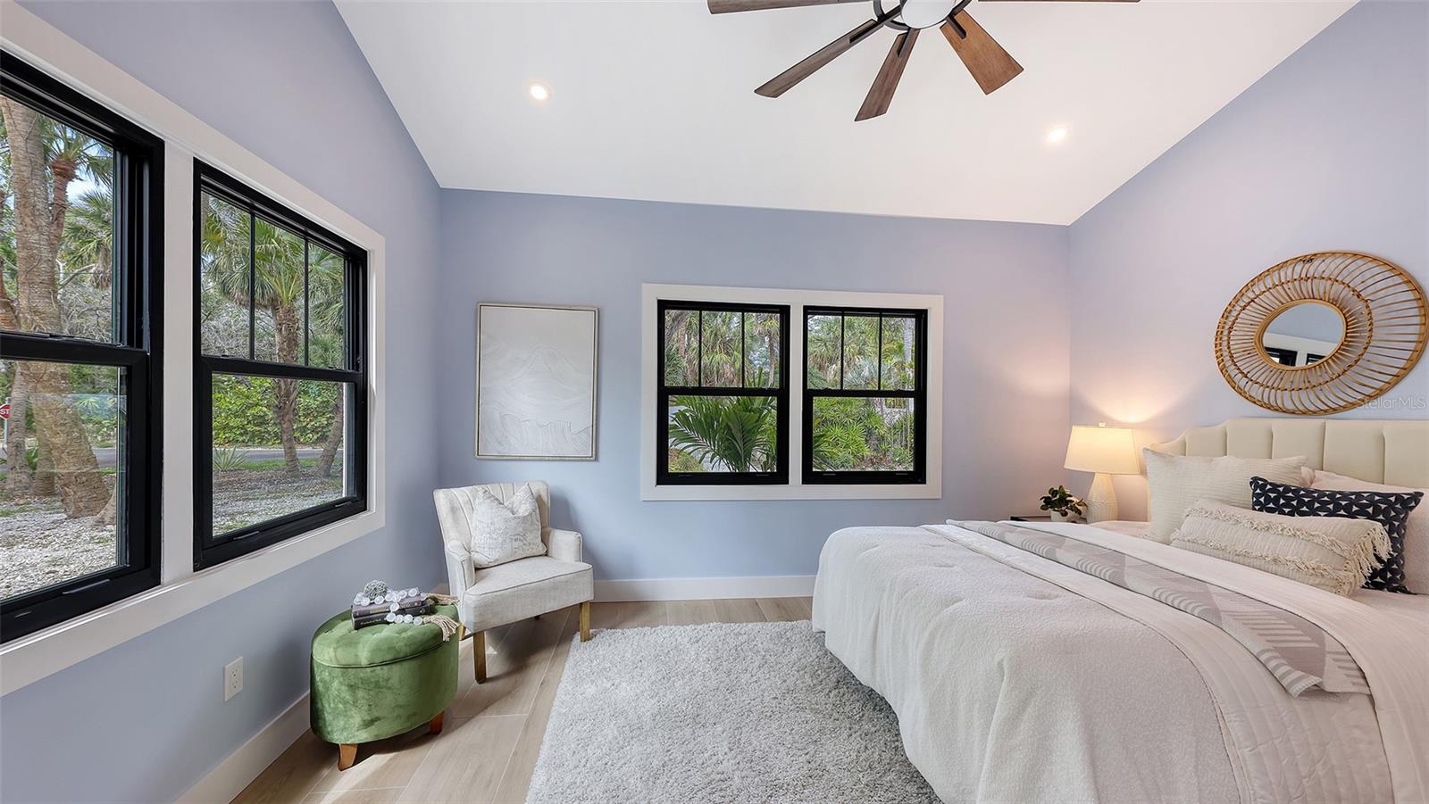 SIESTA PROPERTIES INC - Residential