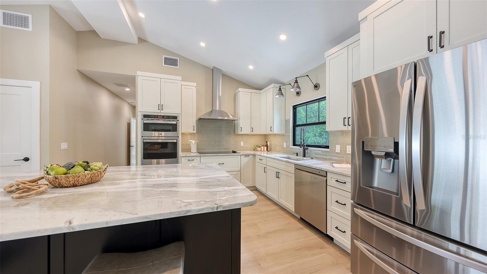 SIESTA PROPERTIES INC - Residential