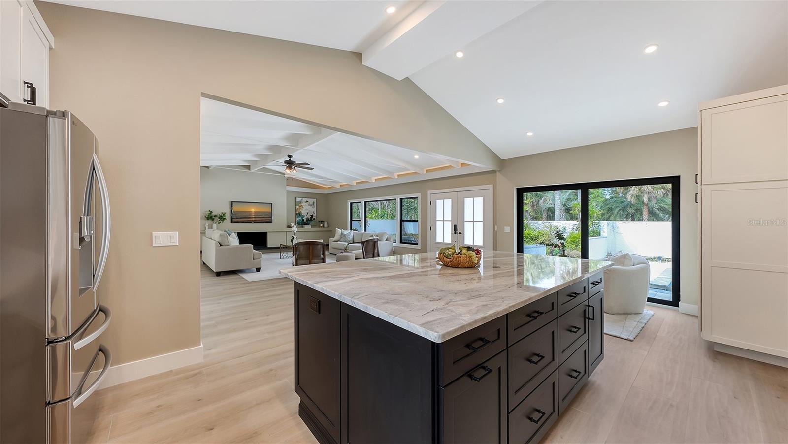 SIESTA PROPERTIES INC - Residential