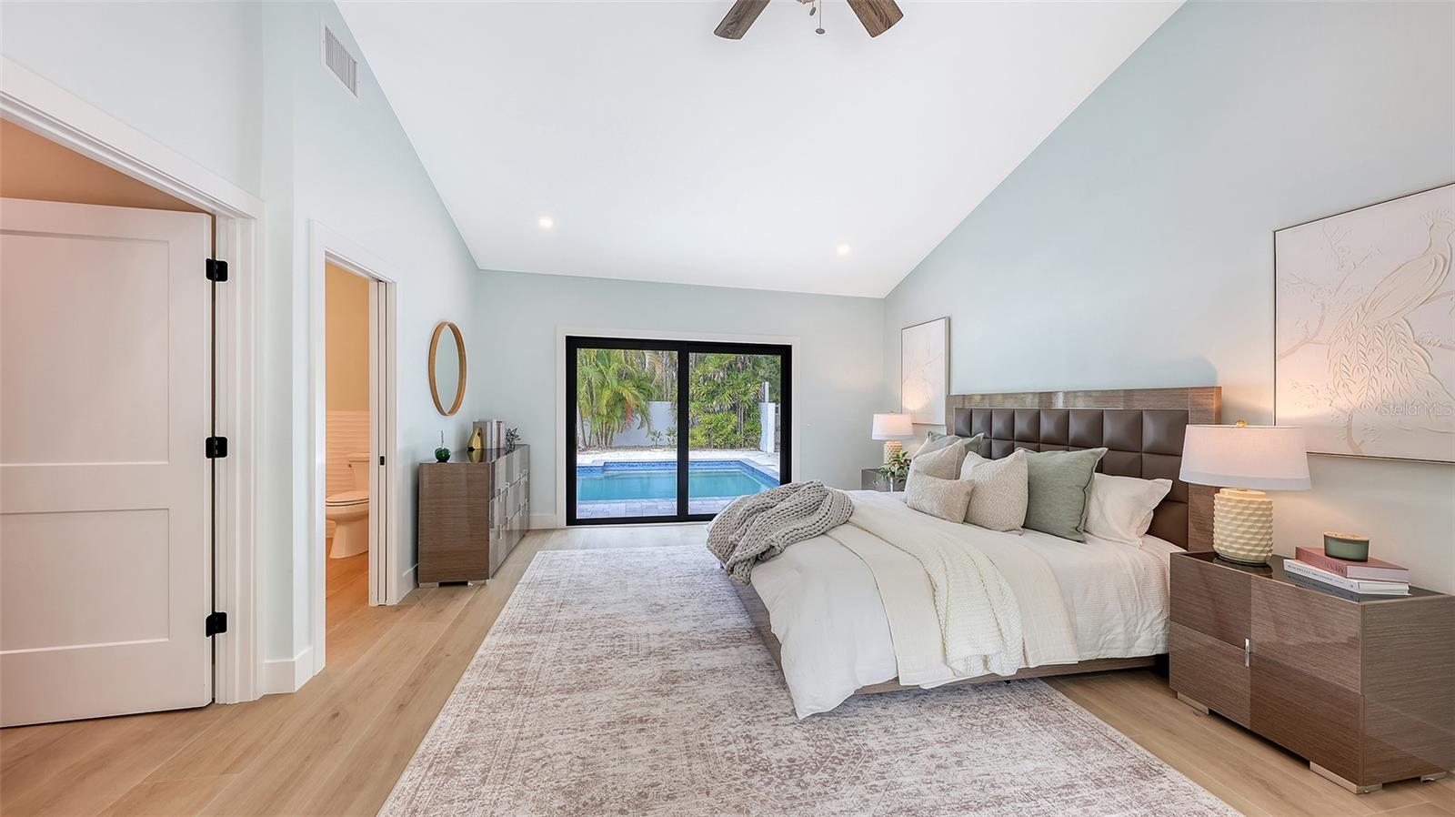 SIESTA PROPERTIES INC - Residential