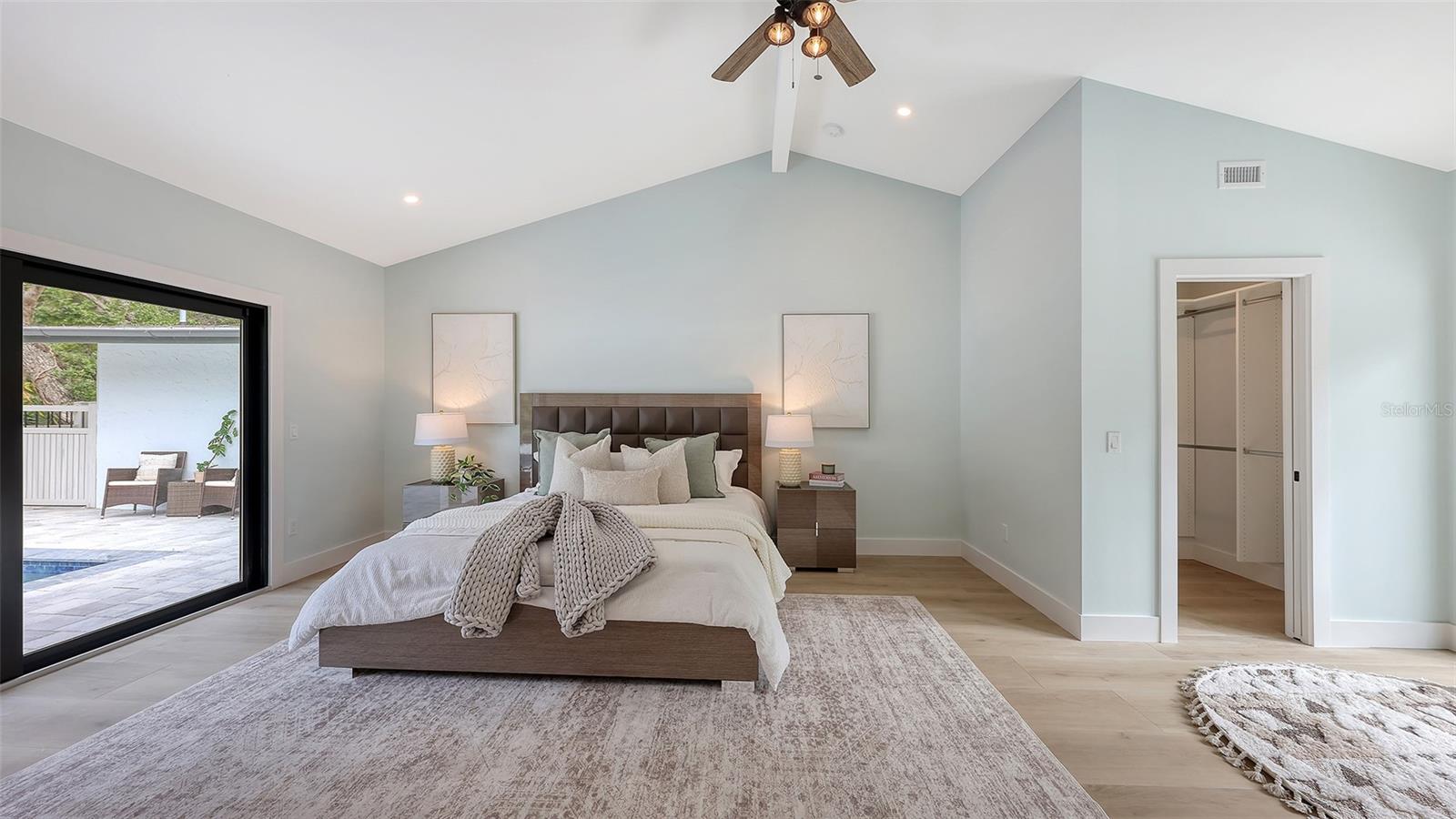 SIESTA PROPERTIES INC - Residential