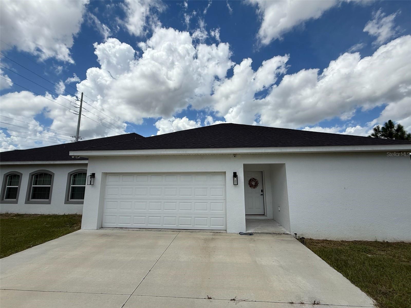 HOLLY HILL GROVE AND FRUIT CO - Residential Lease