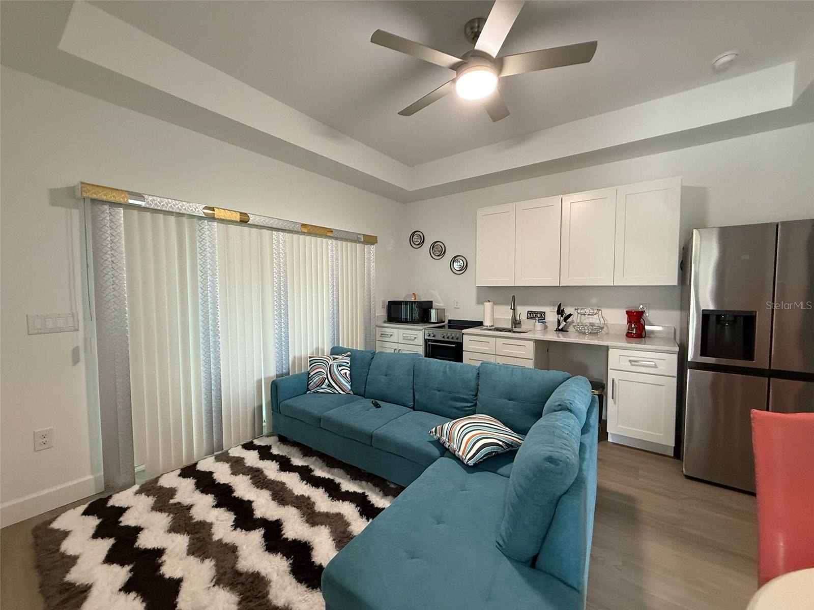 HOLLY HILL GROVE AND FRUIT CO - Residential Lease