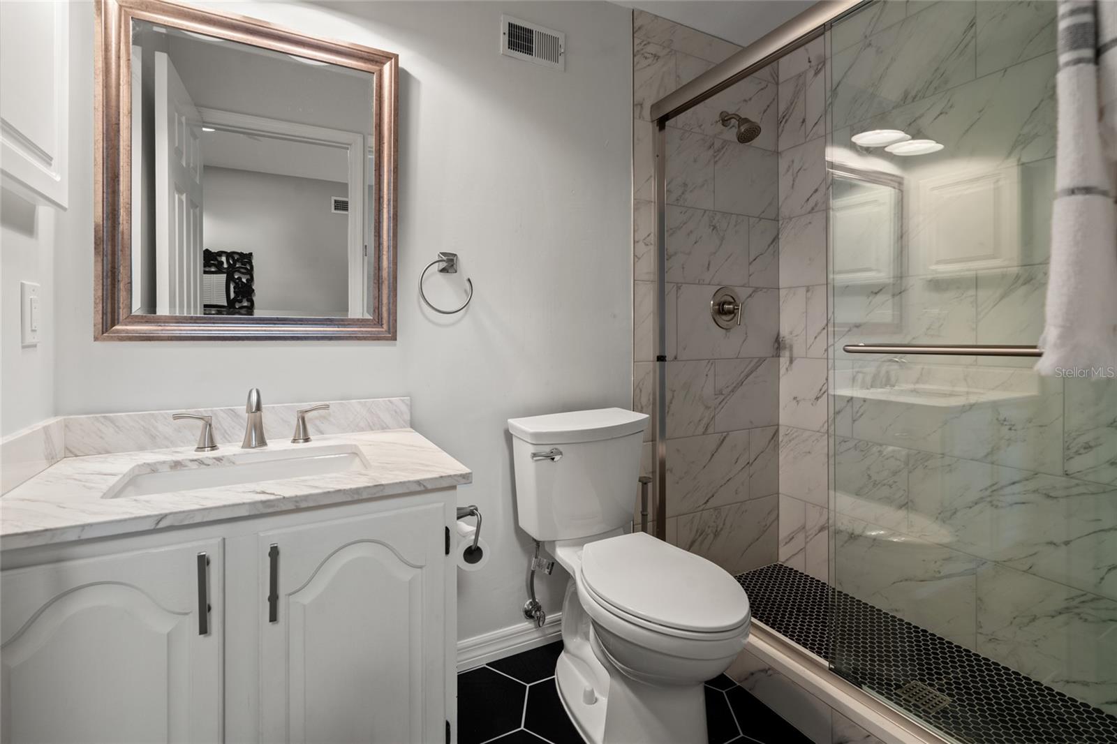 THE VILLAS OF BAY VILLA PLACE - Residential Lease