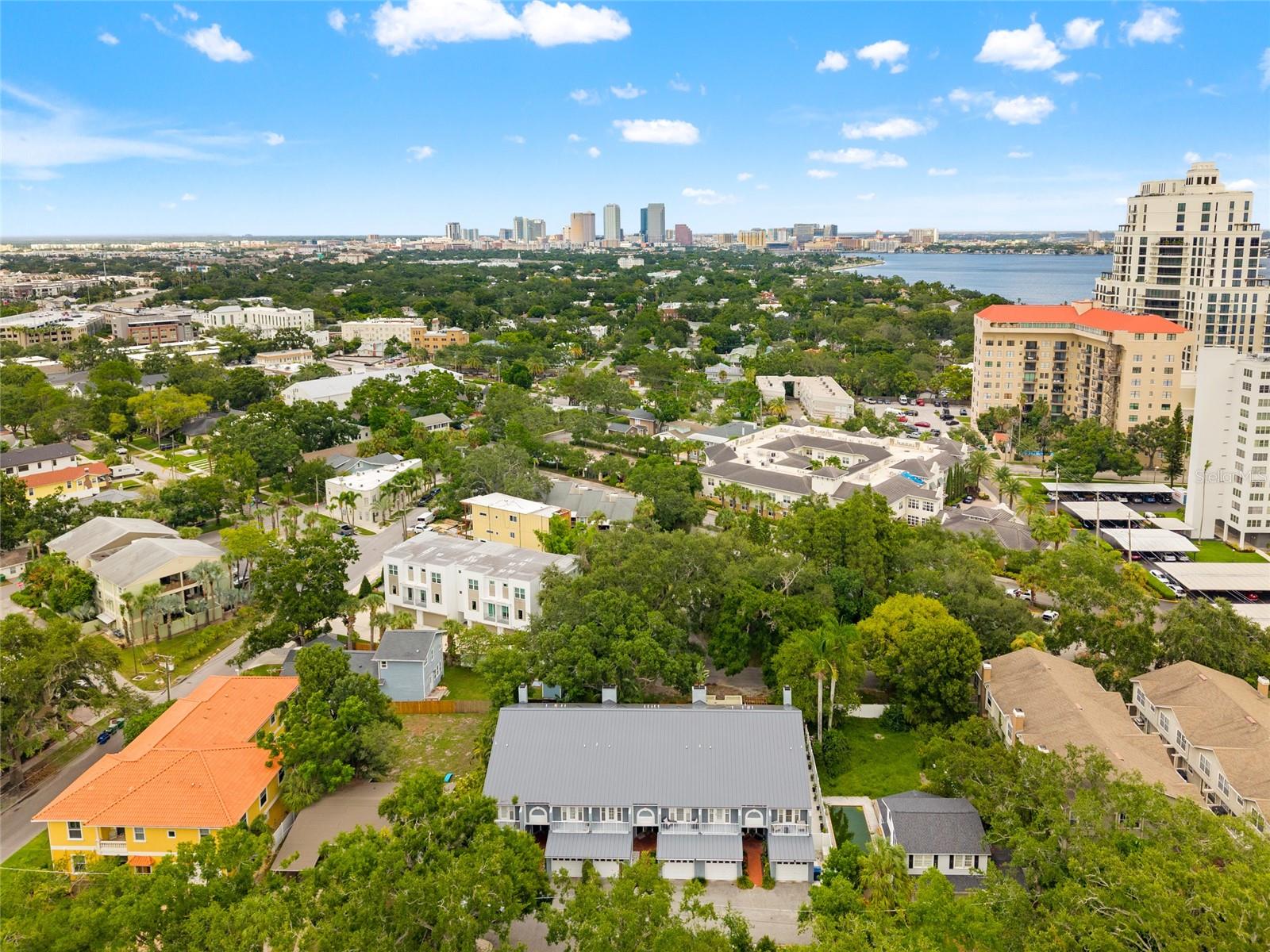 THE VILLAS OF BAY VILLA PLACE - Residential Lease