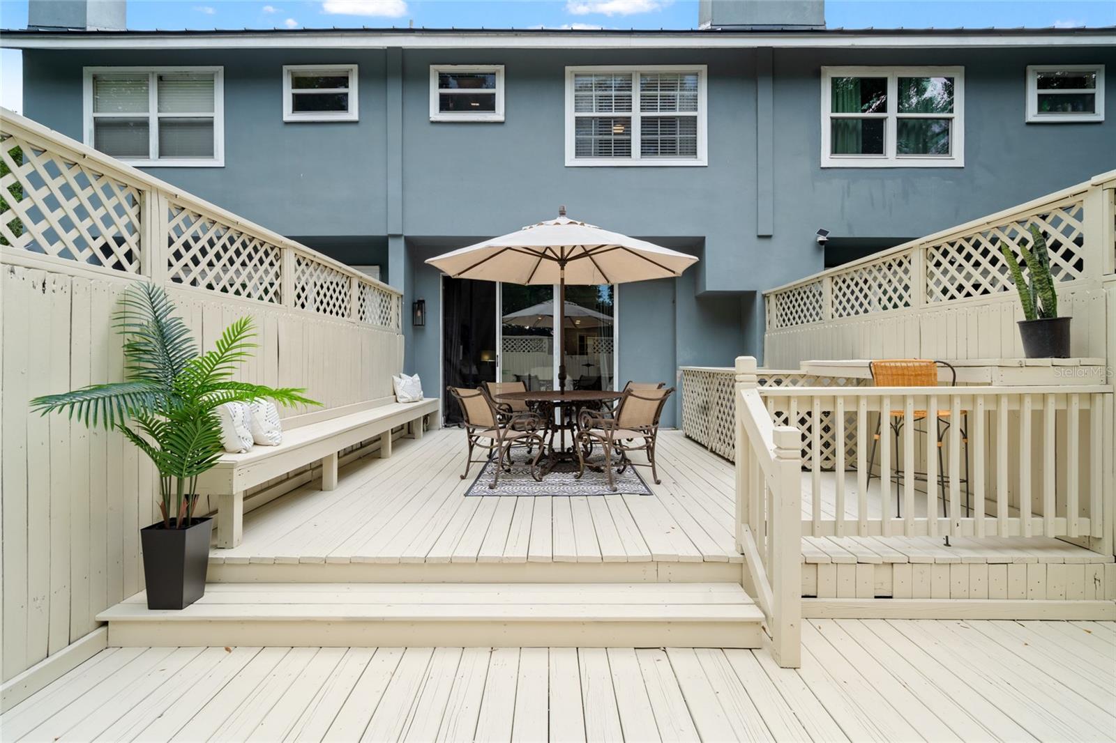 THE VILLAS OF BAY VILLA PLACE - Residential Lease