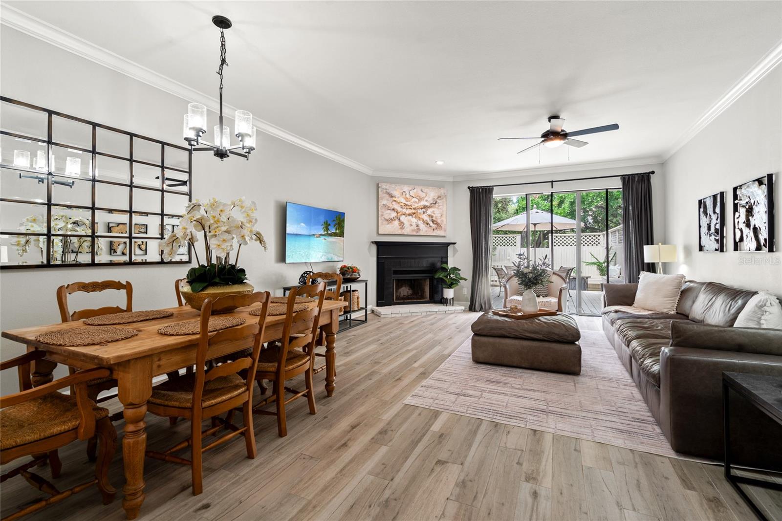 THE VILLAS OF BAY VILLA PLACE - Residential Lease