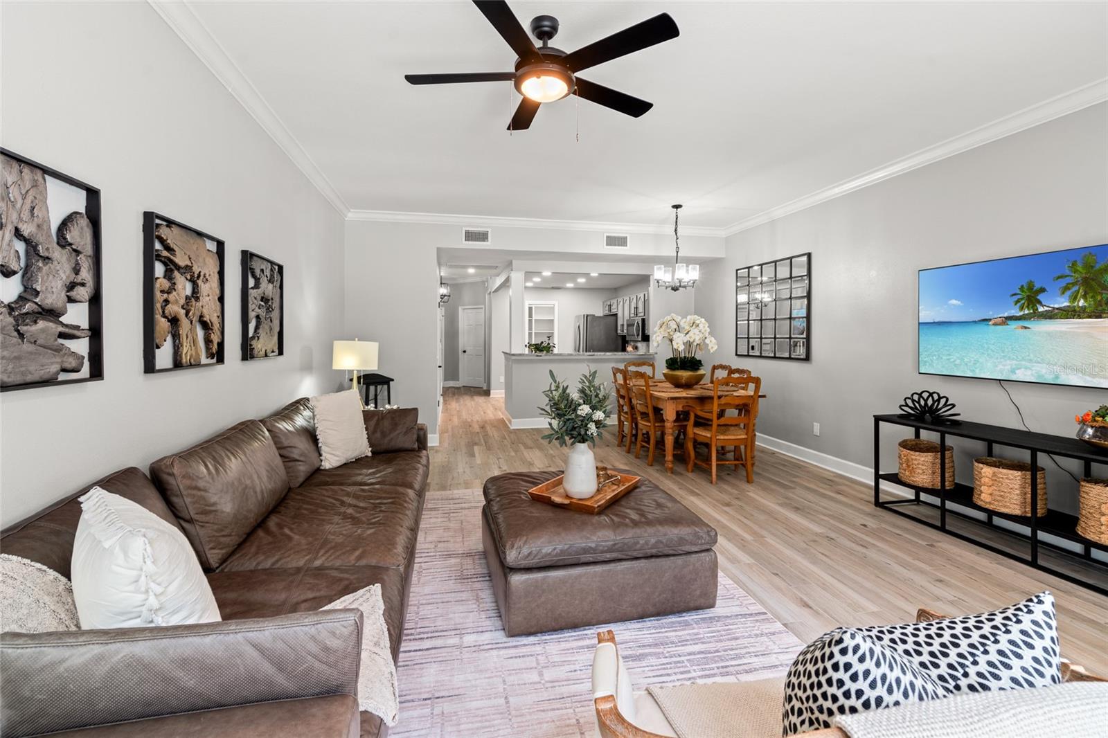 THE VILLAS OF BAY VILLA PLACE - Residential Lease