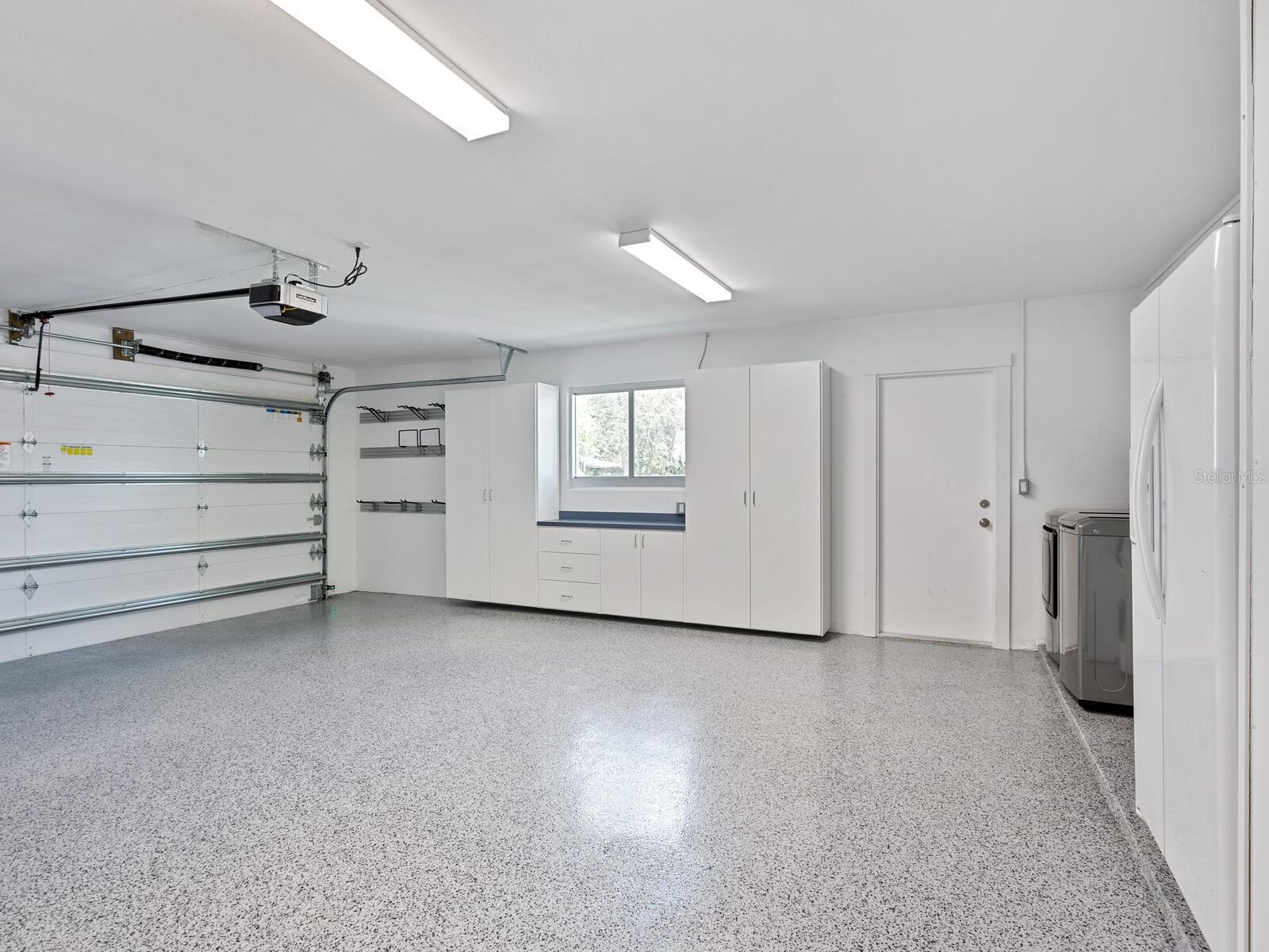 SIESTA ISLES - Residential